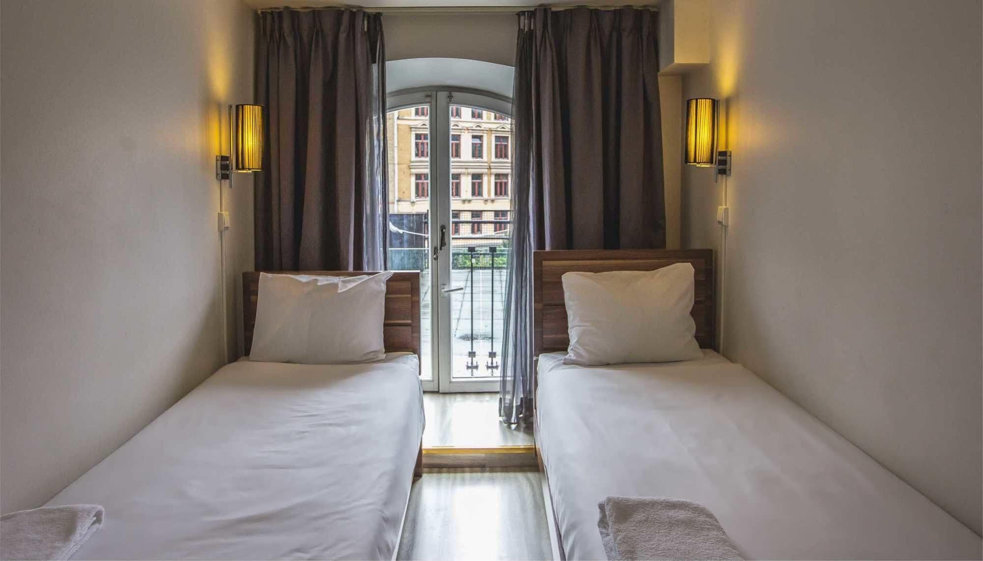 Central City Hostel Осло Екстериор снимка